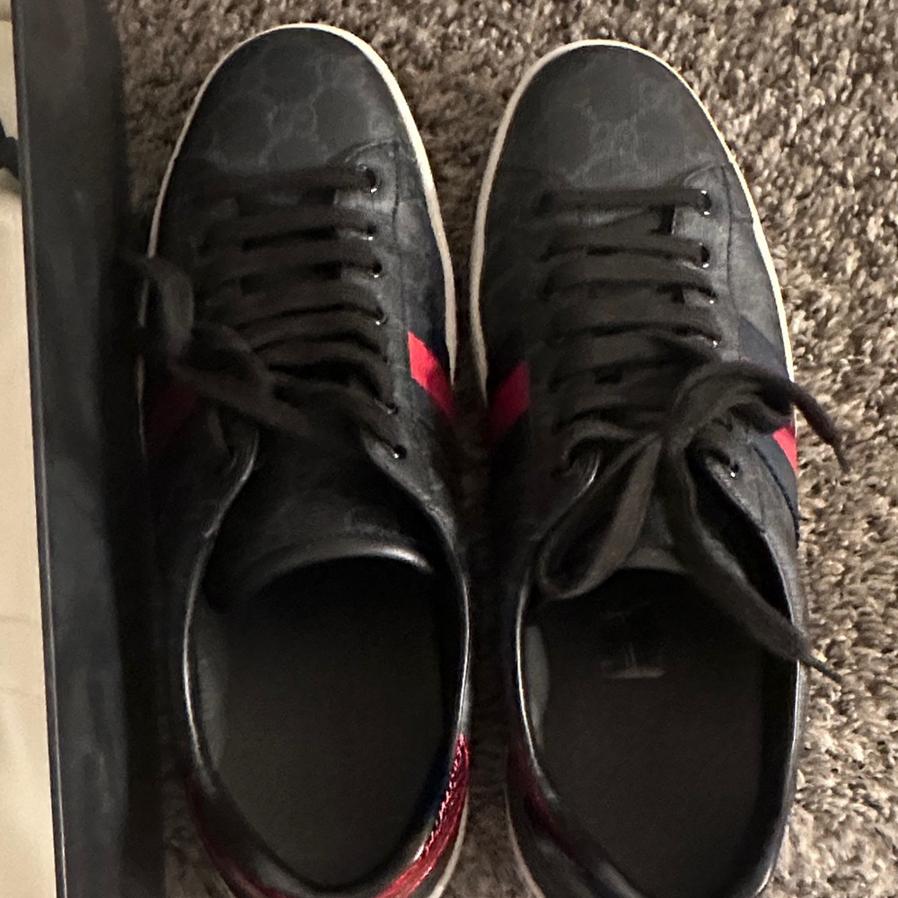Gucci shoes